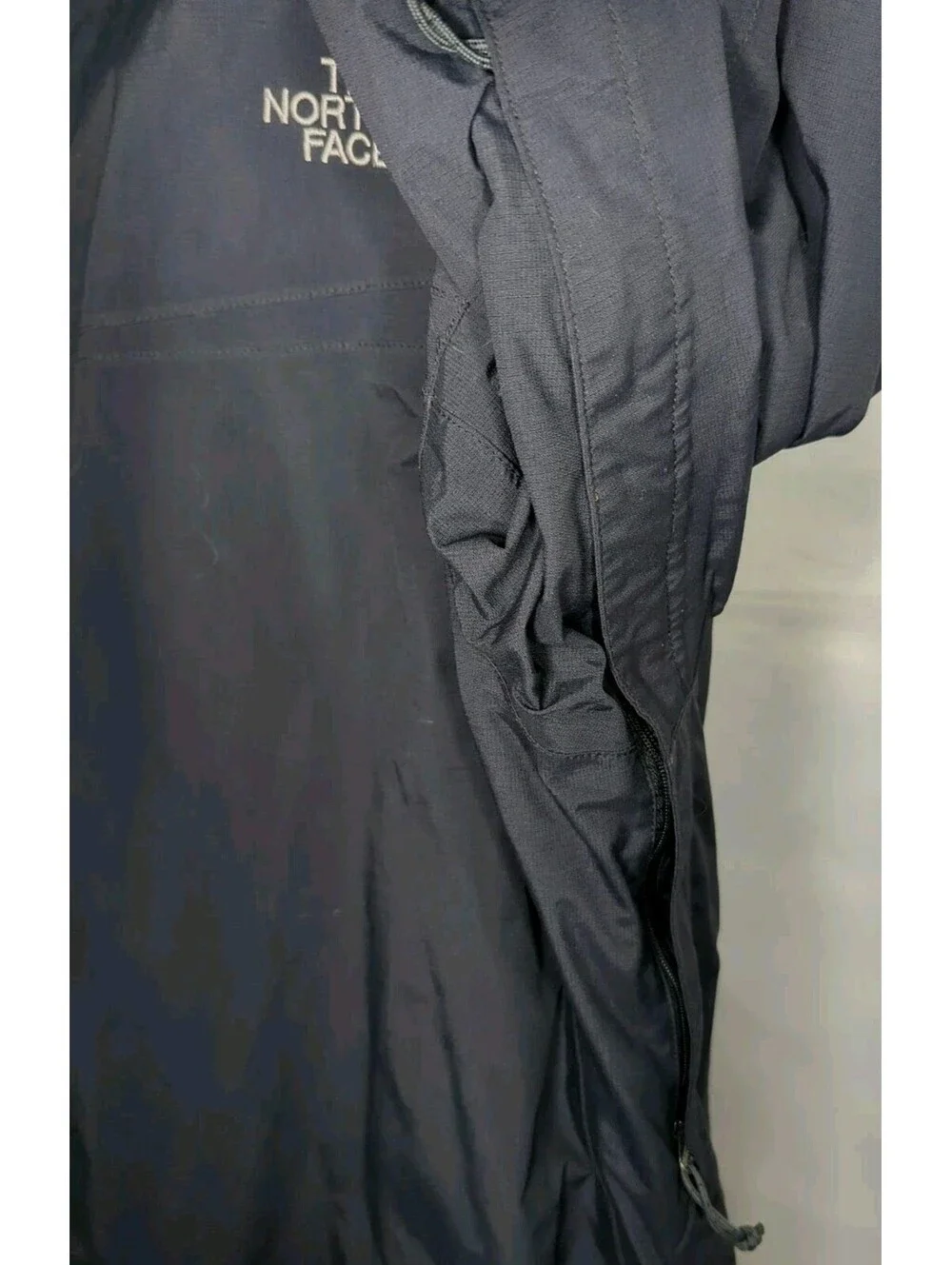 The North Face HyVent Heavy Ski Shell Jacket Mens XL X-Large Black Waterproof